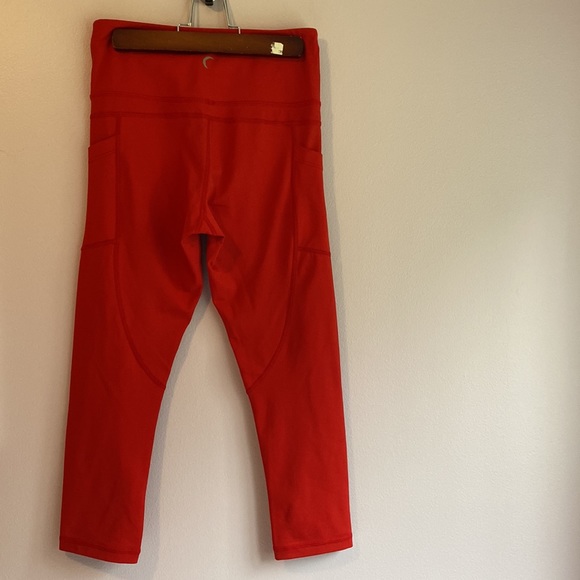Zyia Active Light n tight hi-rise capri size 4 - Picture 3 of 5